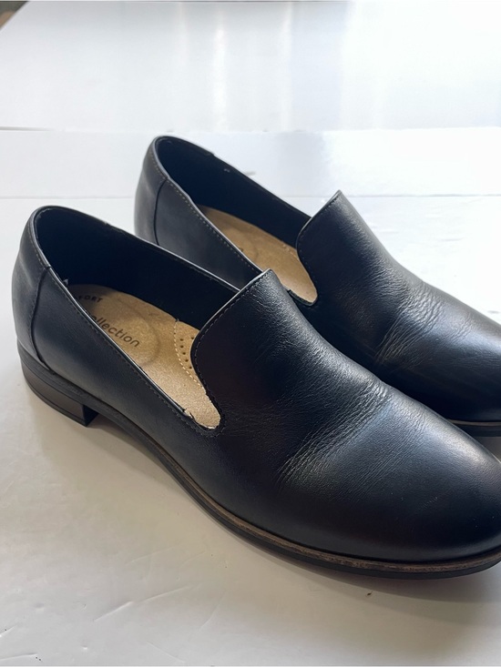 Clarks Shoes - Clarks Collection Black Leather Loafers Slip On Shoes Womens Size 6.5 M Comfort